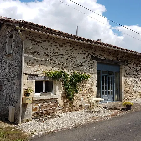 Holiday home Le Barry Mouzon (Charente)