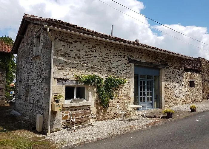 Сasa de vacaciones Le Barry Mouzon (Charente)